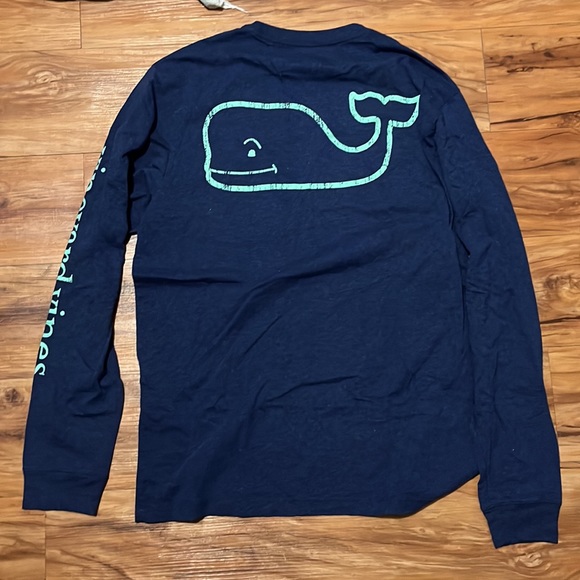Vineyard vines long sleeve - Picture 3 of 3